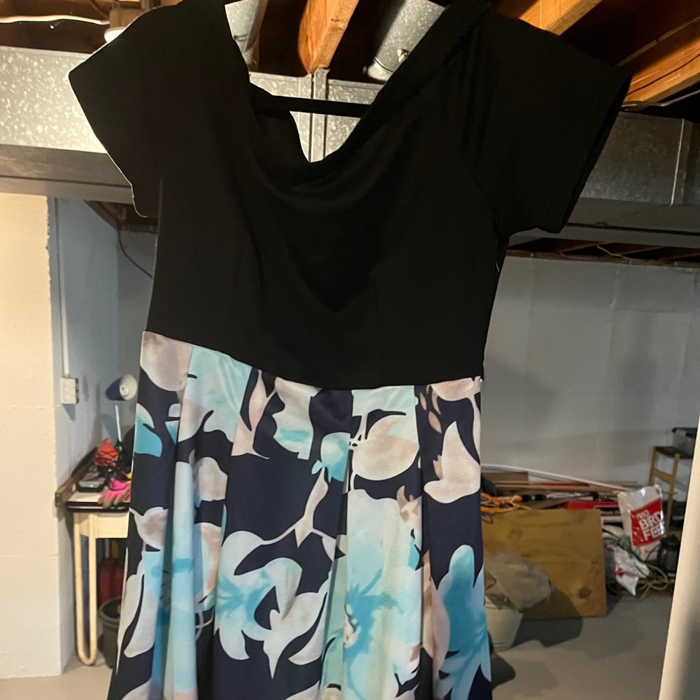 Knee length dress - worn once